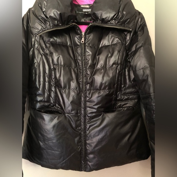 DKNY Short Black & Hot Pink Puffer Winter Coat Size Medium - Picture 4 of 5